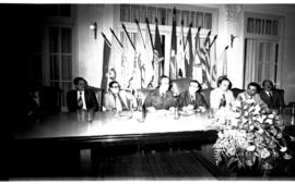 Curso de Direito - mesa de convidados