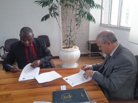 Acordo de cooperação internacional entre a UFSM e a Universidade Zambeze de Moçambique