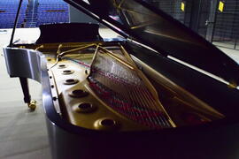 Piano Steinway & Sons instalado no Centro de Convenções da UFSM