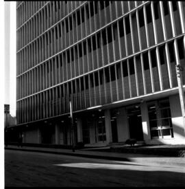 Fachada e Interior do Andar Térreo do Prédio da Antiga Reitoria