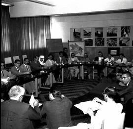 Conferência e jantar de confraternização ao prof. Kenet