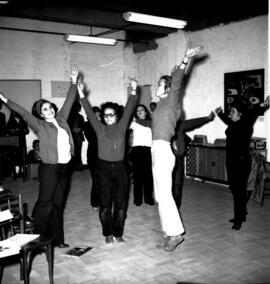 Centro de Artes – aula de ginástica rítmica ministrada por Ellen Klohs