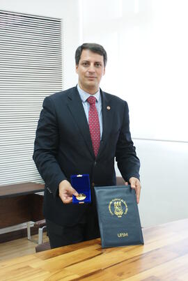 Solenidade de entrega da distinção de visitante ilustre